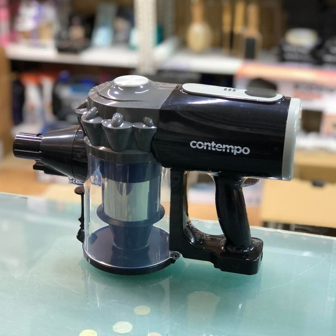 جارو شارژی کونتمپو 595 با 130 وات، 6000 پاسکال مکش، باتری 2200mAh 14.4V، شارژدهی 20-30 دقیقه، مخزن 0.5L بدون کیسه، فیلتر ضدآلرژی شست‌وشو، صدا <75dB، وزن 1.8kg، ابعاد 25×20×110cm، لوازم جانبی، مشکی/نقره‌ای، چین