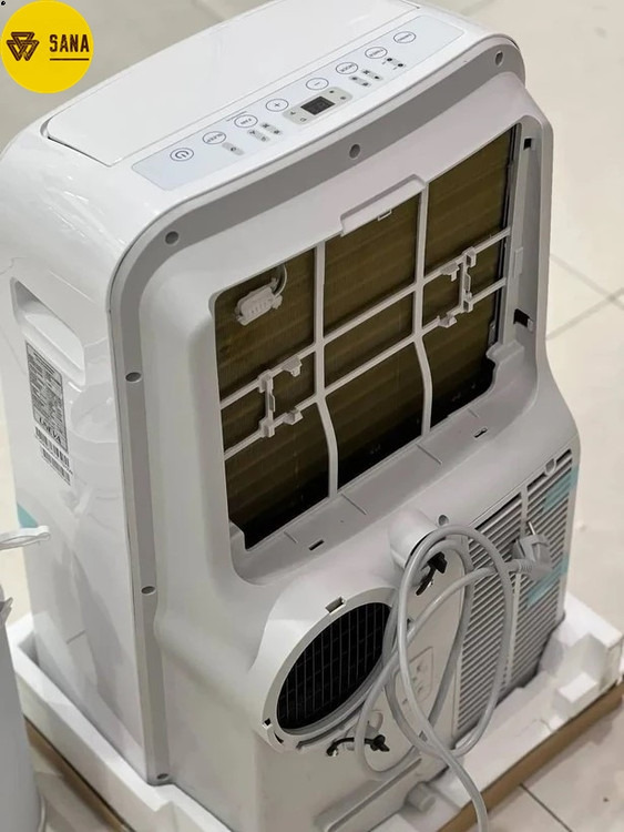 نمای پشت کولر گازی پرتابل یونیوا مدل UN-MB12