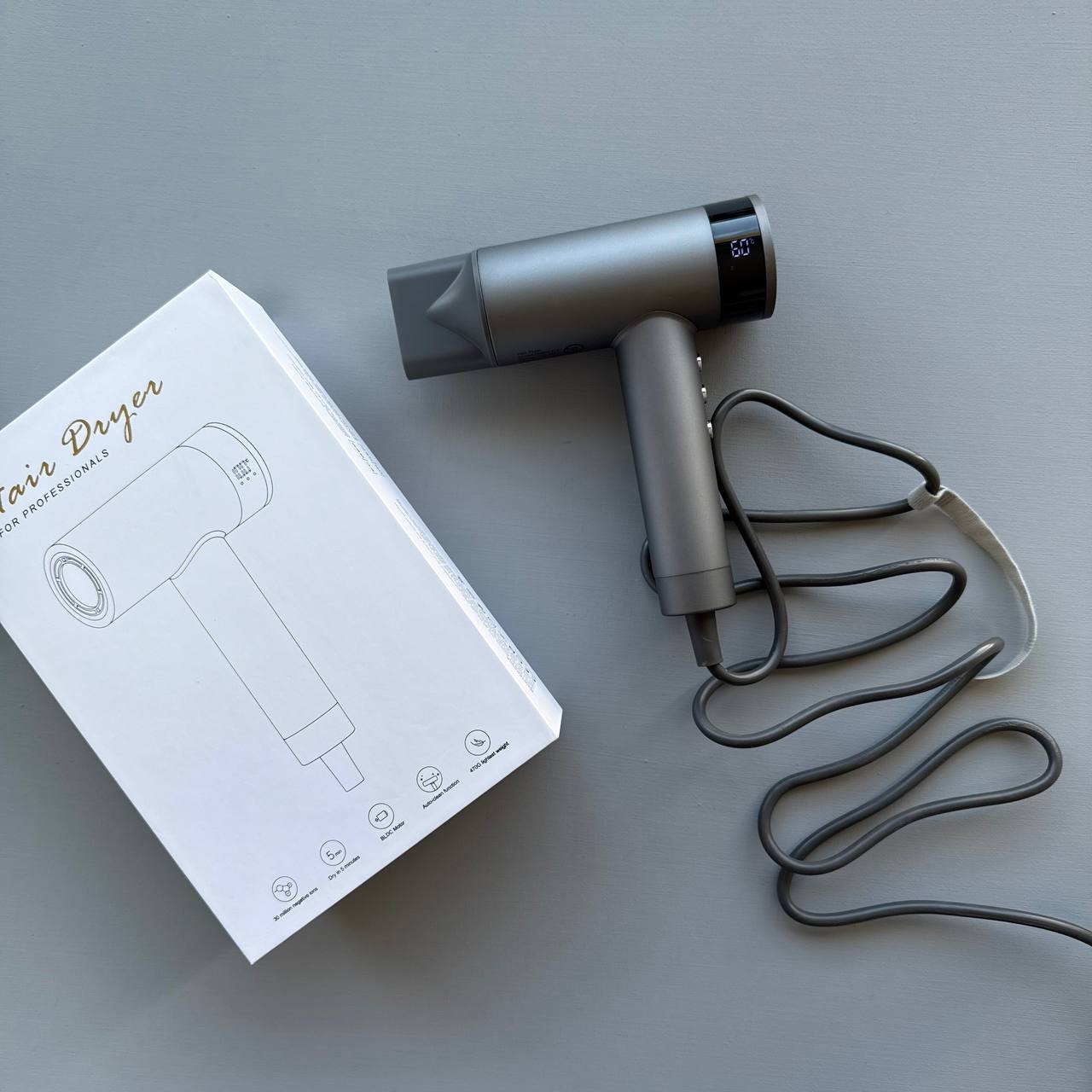 سشوار حرفه ای یونی مدل RAVAS